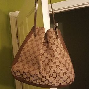 Gucci authentic  satchel bag